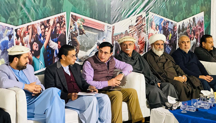 پی ٹی آئی اور اپوزیشن پارلیمانی پارٹی اجلاس میں گرما گرمی، جھگڑا  سامنے آ گیا