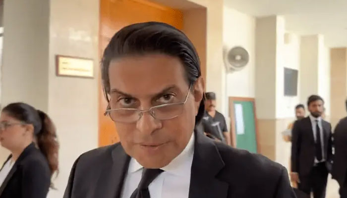 سابق سپرنٹنڈنٹ اڈیالہ جیل کیخلاف مقدمہ دائر کیا جائےگا: سلمان اکرم راجہ