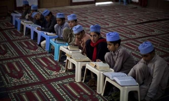 پنجاب بھر کے مدارس ایک ہی رجسٹریشن نظام کے تحت لانے کا فیصلہ