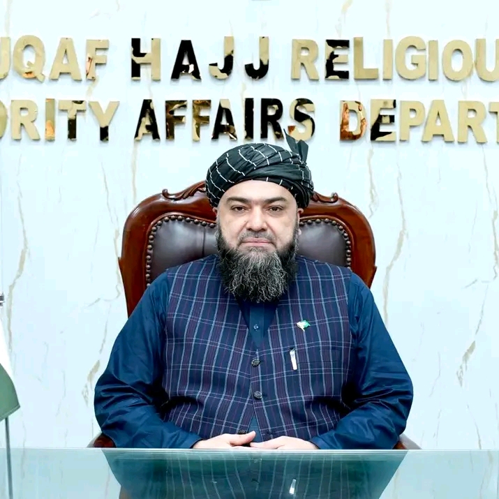 کو پاکستان اور اس کا جھنڈا اچھا نہیں لگتا وہ ملک چھوڑ دے،مشیرمذہبی امورخیبرپختونخوا