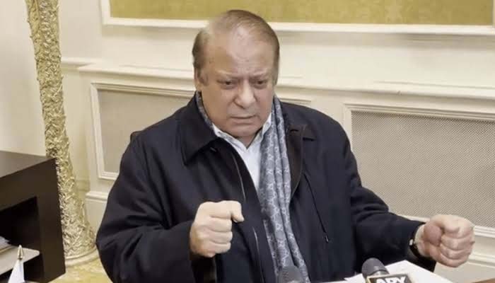 فوج کی قربانیوں پر شک نہیں،ہمارے جوان دلیری سے لڑ رہے ہیں،نواز شریف